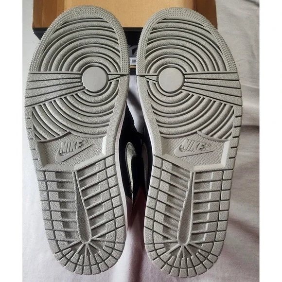 Nike Air Jordan 1 Retro High OG "Satin Shadow" Women's 9.5 Men's 8 FD4810-010 - Picture 9 of 9